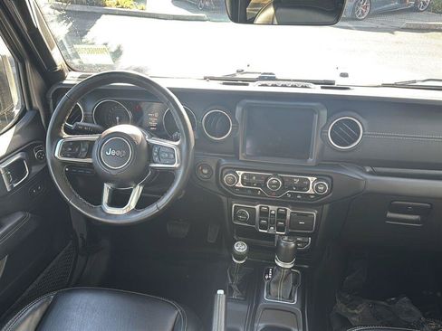 Used 2021 Jeep Wrangler Unlimited Sahara w/ Cold Weather Group AWD/4WD image 9