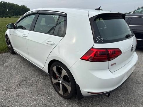 Used 2017 Volkswagen GTI SE FWD image 4