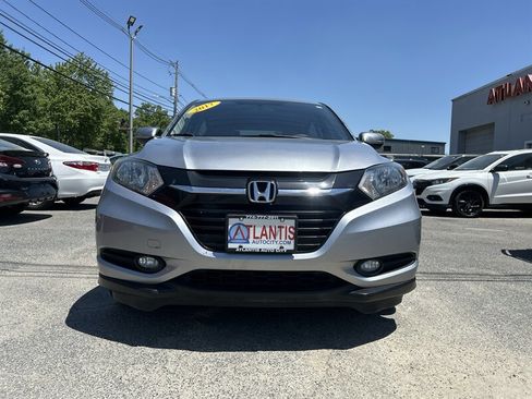 Used 2017 Honda HR-V EX image 2