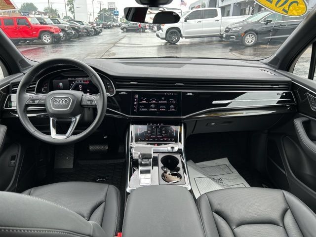Used 2026 Audi Q7 3.0T Premium Plus w/ Premium Plus Package AWD/4WD image 26