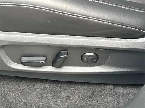 Certified 2025 INFINITI QX60 Pure image 17