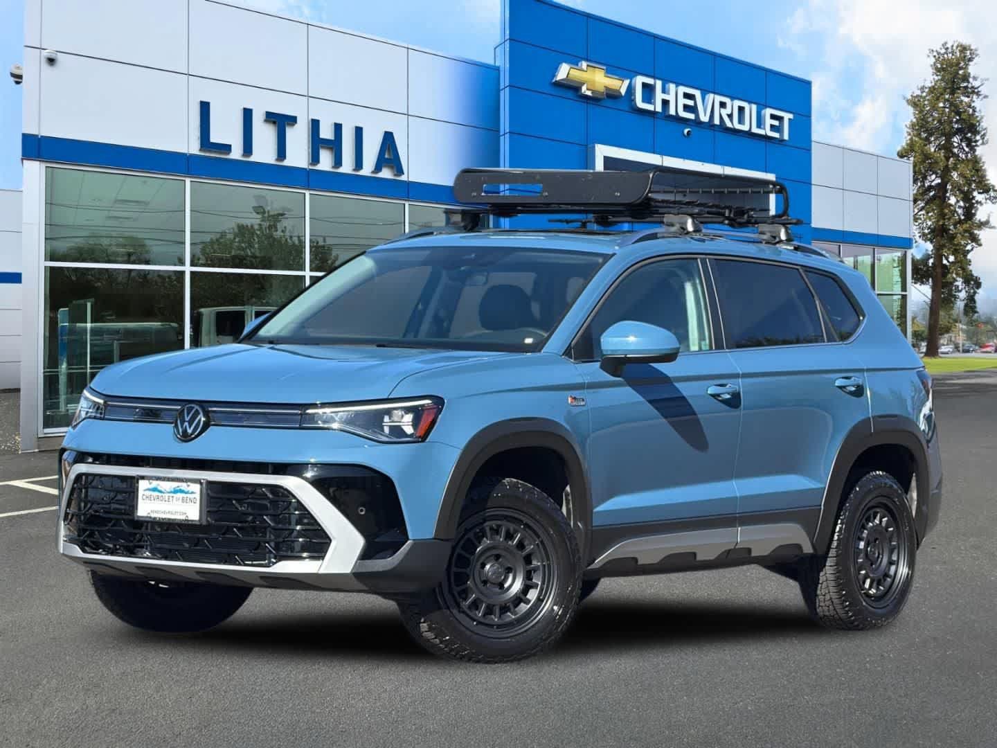 Used 2025 Volkswagen Taos SEL AWD/4WD image 1