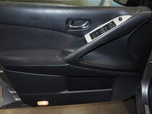 Used 2012 Nissan Murano SV image 7