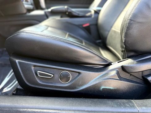 Used 2016 Ford Mustang Premium RWD image 22