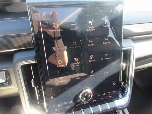 New 2026 GMC Yukon Elevation w/ Elevation Premium Package image 20