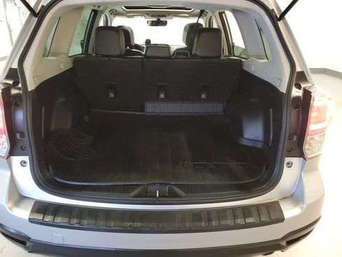 Used 2018 Subaru Forester 2.5i Premium AWD/4WD image 6
