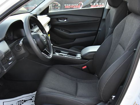 Used 2023 Honda Accord EX image 17