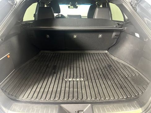 Used 2021 Toyota Venza XLE w/ Softex Package AWD/4WD image 10