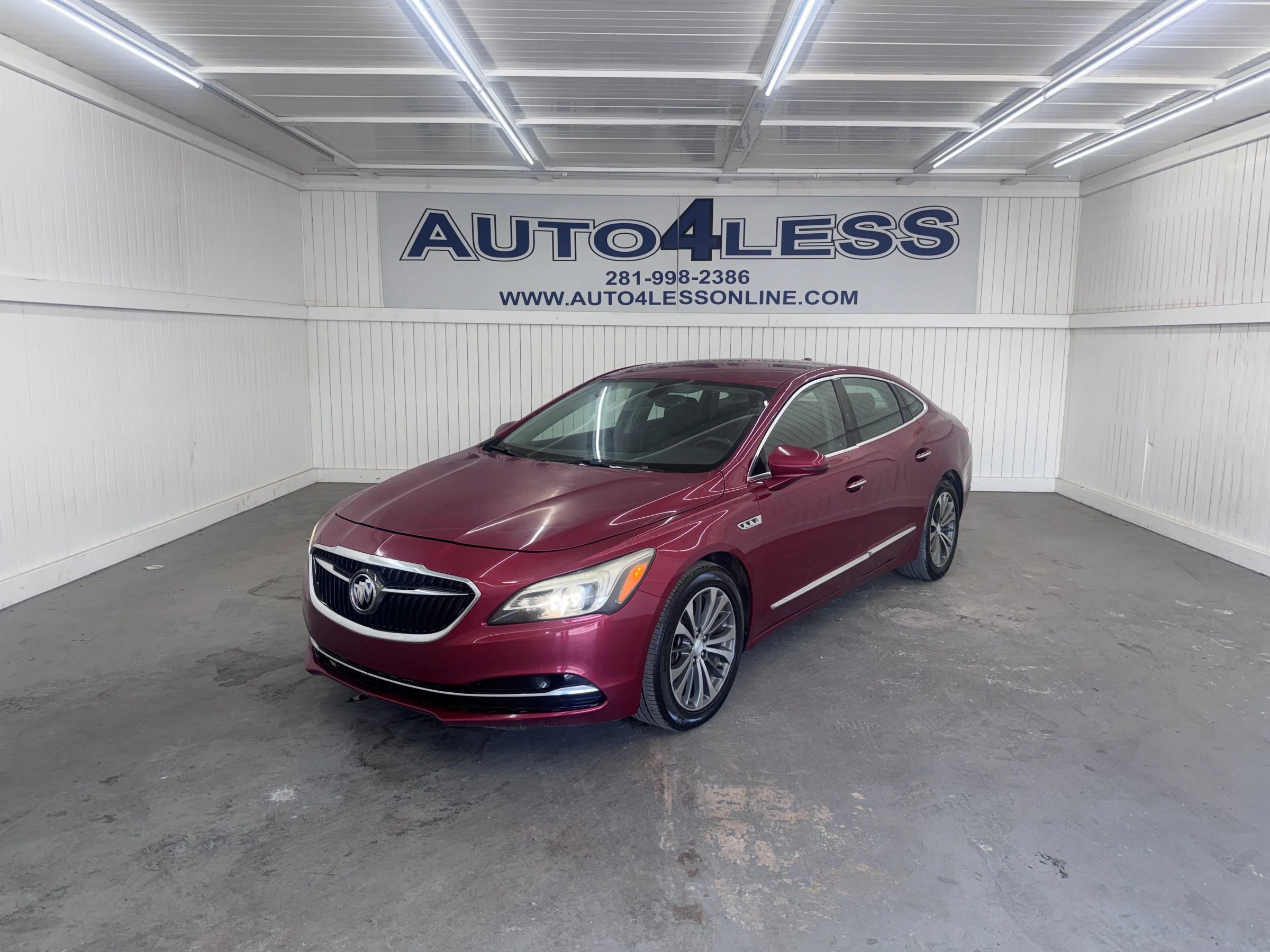 Used 2018 Buick LaCrosse Essence FWD image 1