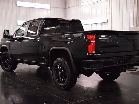 New 2026 Chevrolet Silverado 2500 LT image 5