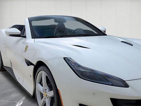Used 2019 Ferrari Portofino Base image 9