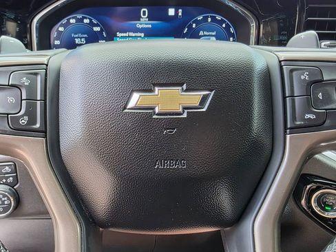 Used 2022 Chevrolet Silverado 1500 High Country image 34