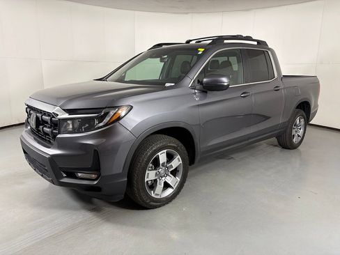 Used 2025 Honda Ridgeline RTL image 4