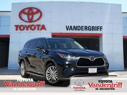 Used 2024 Toyota Highlander Platinum