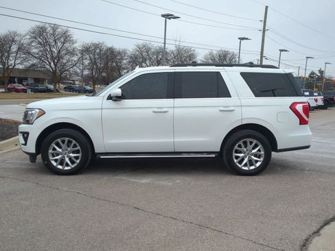 Used 2021 Ford Expedition XLT image 5