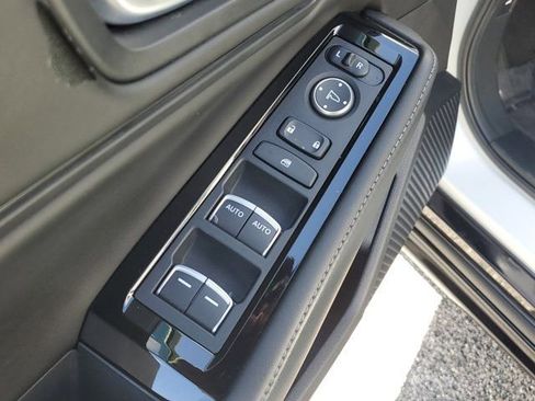 Used 2023 Honda Accord Touring image 19