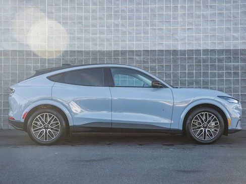 New 2025 Ford Mustang Mach-E Premium image 4