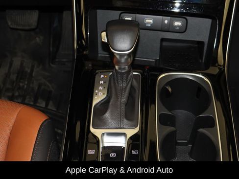 Used 2022 Kia Carnival SX Prestige image 13