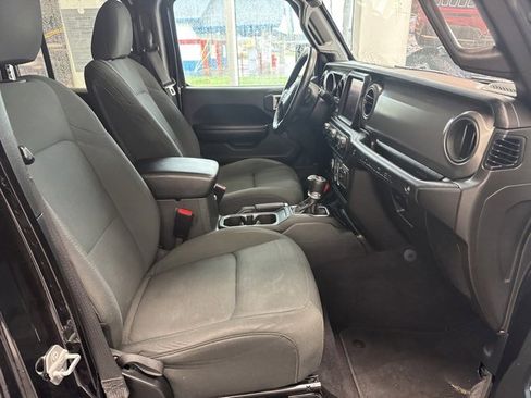 Used 2021 Jeep Wrangler Unlimited Sport image 12