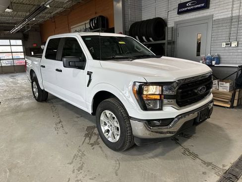 Used 2023 Ford F150 XLT image 11