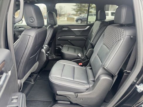 Used 2025 GMC Acadia Denali w/ LPO, Floor Liner Package image 26