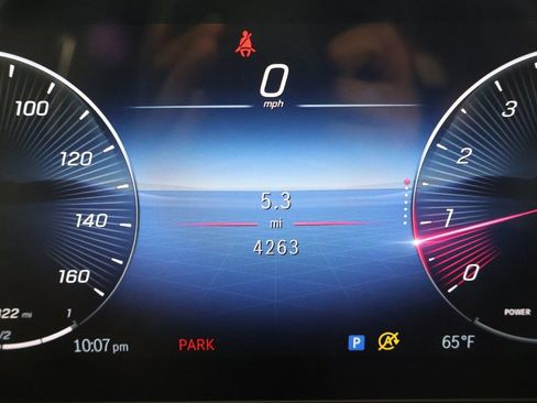 Certified 2025 Mercedes-Benz GLB 250 GLB 250 image 17