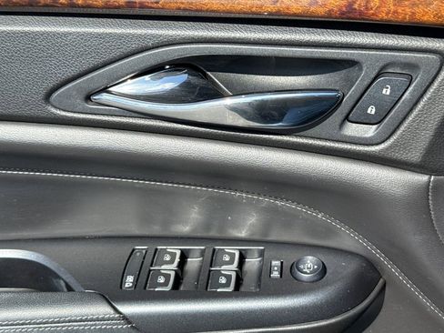 Used 2016 Cadillac SRX Luxury FWD image 25