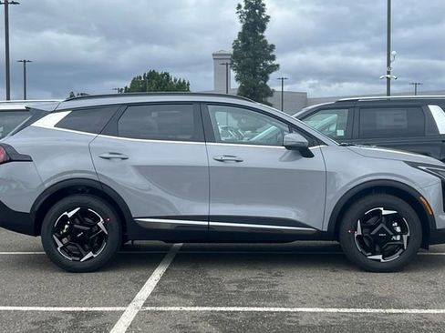 New 2026 Kia Sportage EX w/ EX Panoramic Sunroof Package image 3