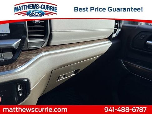 Used 2024 GMC Sierra 3500 SLE w/ SLE Convenience Package image 25