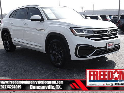 Used 2021 Volkswagen Atlas Cross Sport SE w/ Panoramic Sunroof Package FWD image 7
