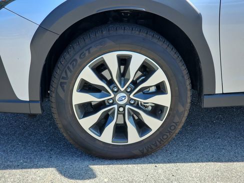 Used 2023 Subaru Outback Limited image 10