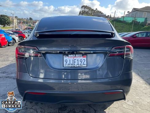Used 2023 Tesla Model X Plaid image 4