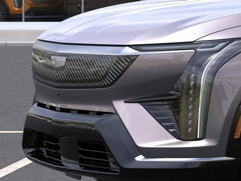 New 2026 Cadillac Optiq Luxury 2 AWD/4WD image 34