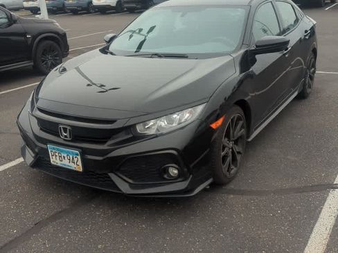 Used 2017 Honda Civic Sport image 1