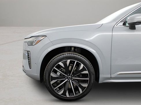 New 2026 Volvo XC90 B6 Ultra w/ Protection Package image 11
