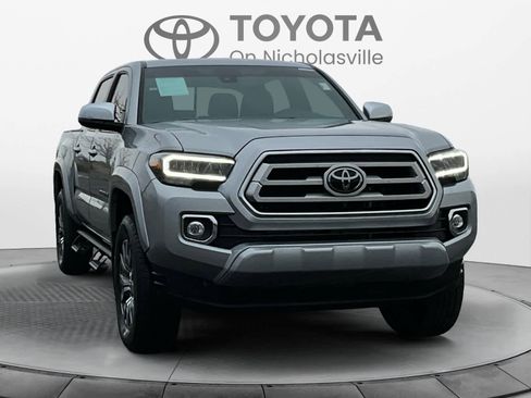 Used 2023 Toyota Tacoma Limited image 8