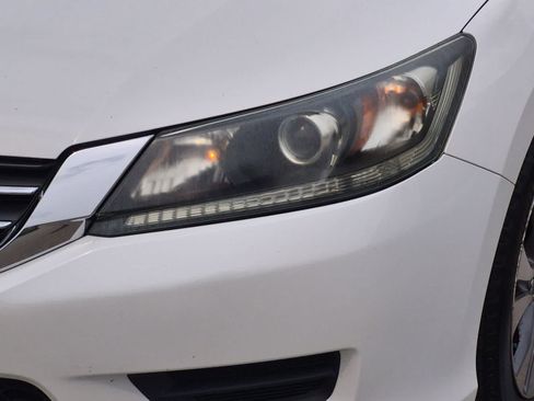 Used 2013 Honda Accord LX image 11