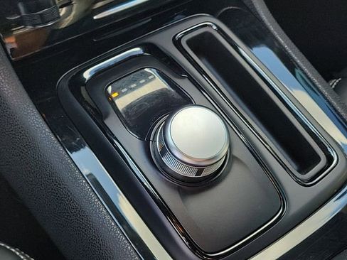 Used 2023 Chrysler 300 S RWD image 27