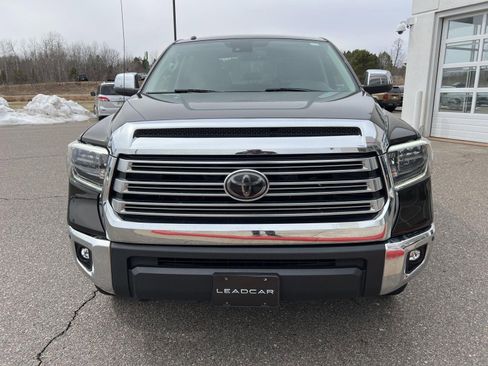 Used 2018 Toyota Tundra Limited w/ Limited Premium Package image 10