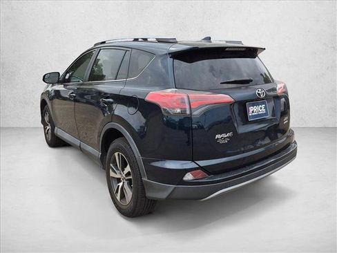 Used 2017 Toyota RAV4 XLE w/ Carpet Mat Package AWD/4WD image 7