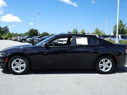 Used 2023 Dodge Charger SXT RWD image 9