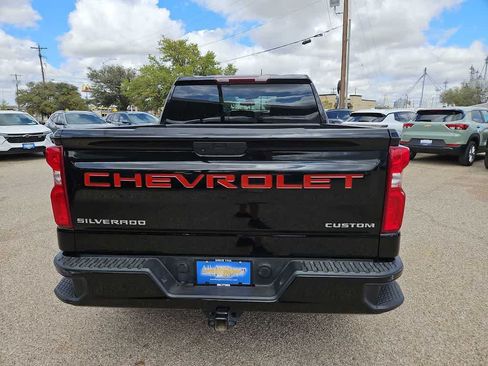 Used 2022 Chevrolet Silverado 1500 Custom w/ Safety Confidence Package RWD image 13