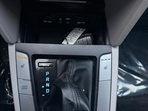 Used 2018 Hyundai Elantra Value Edition image 8