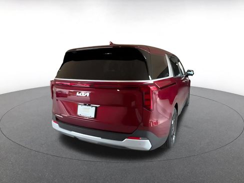 Used 2026 Kia Carnival FWD image 14