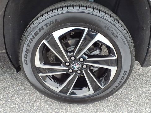 Used 2025 Buick Enclave Sport Touring image 8