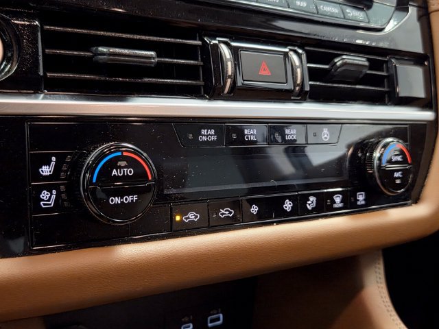 Used 2024 Nissan Pathfinder Platinum AWD/4WD image 27