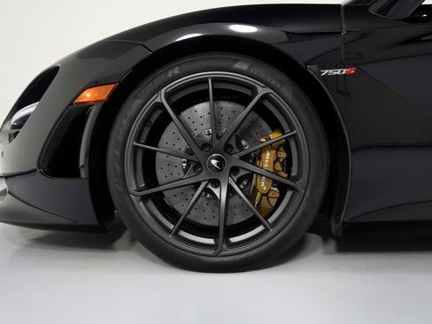 Used 2024 McLaren 750S Spider RWD image 10