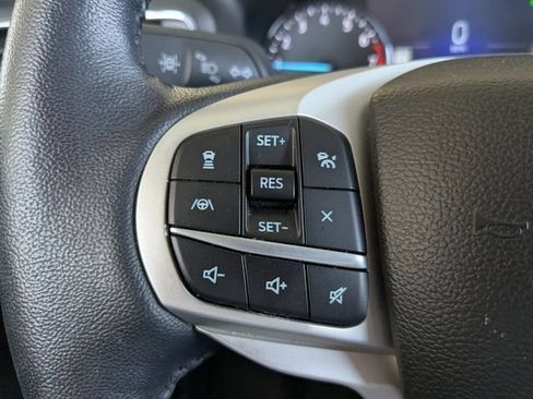 Used 2023 Ford Explorer XLT w/ Equipment Group 202A AWD/4WD image 23