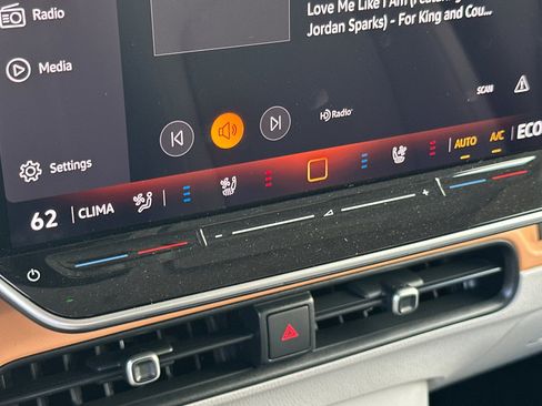 New 2025 Volkswagen ID. Buzz Pro S Plus image 20