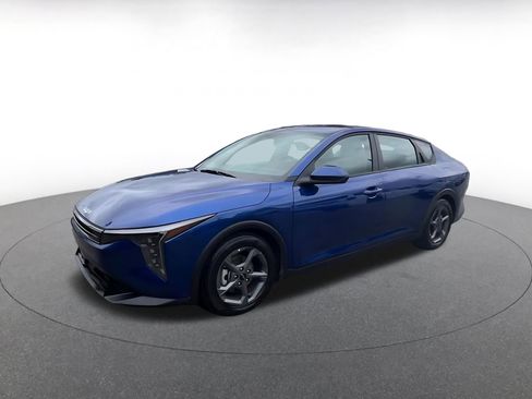 Used 2025 Kia K4 LXS image 8